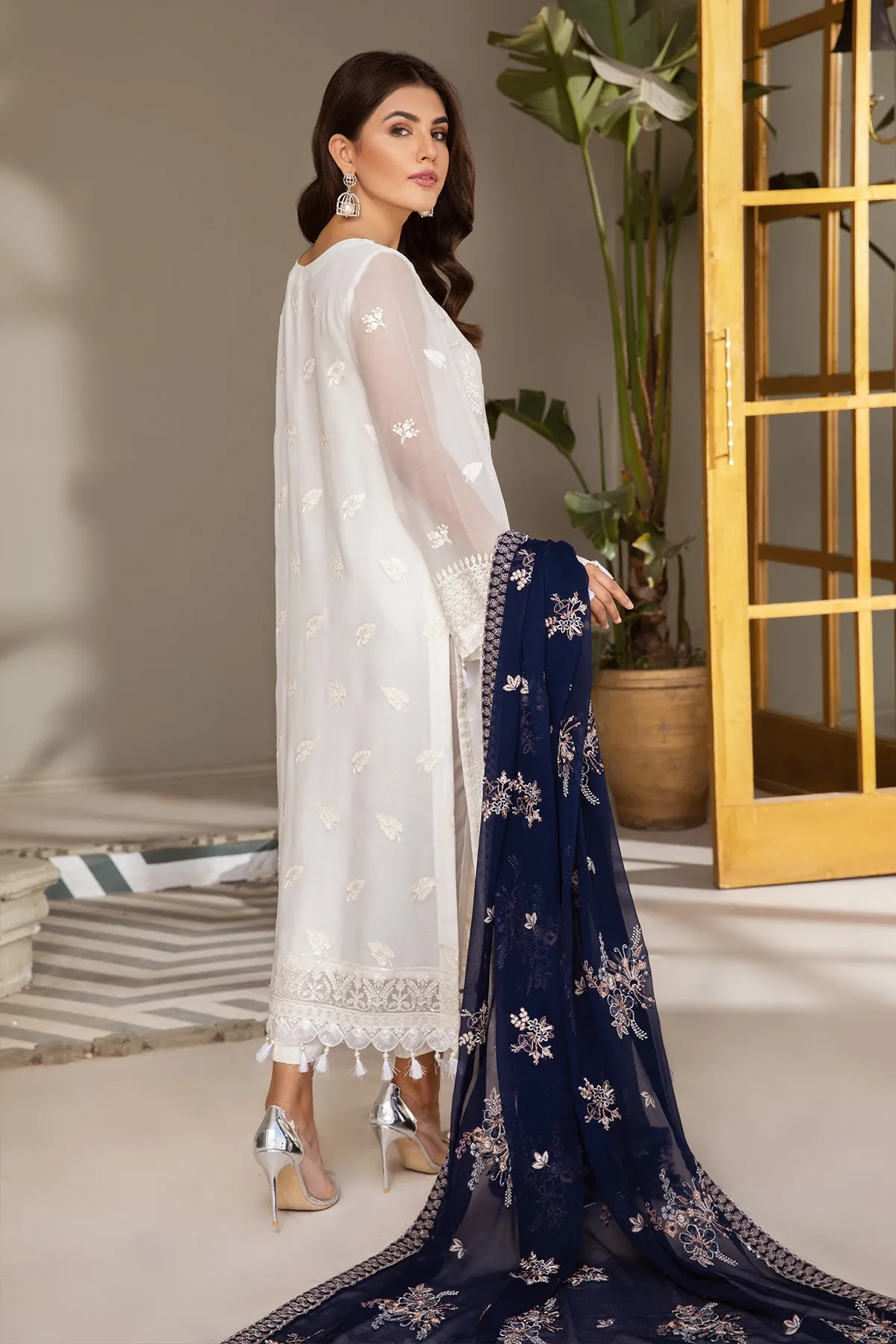 Alizeh Fashion Mahyar Embroidered Festive Chiffon 3PCS Suit D-03 Pareesa