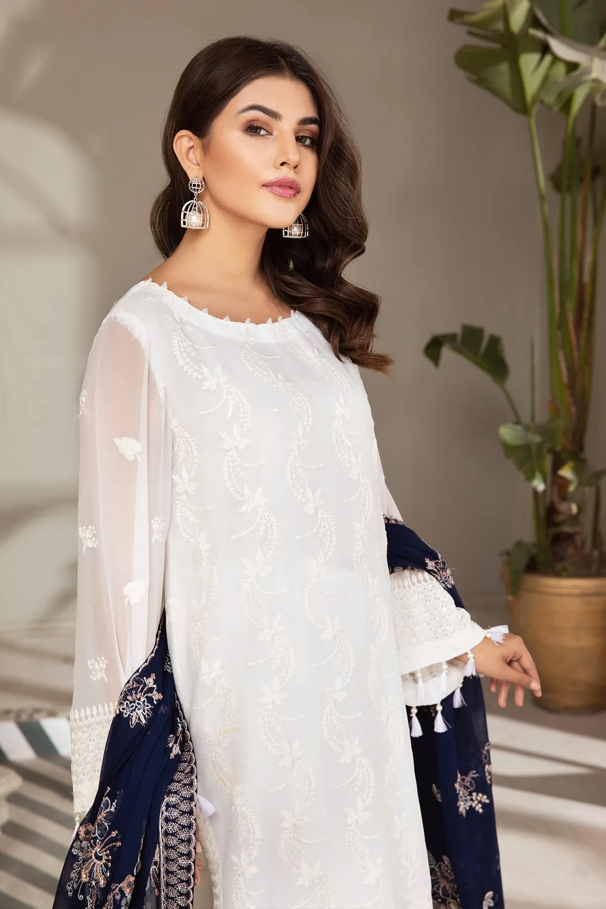 Alizeh Fashion Mahyar Embroidered Festive Chiffon 3PCS Suit D-03 Pareesa