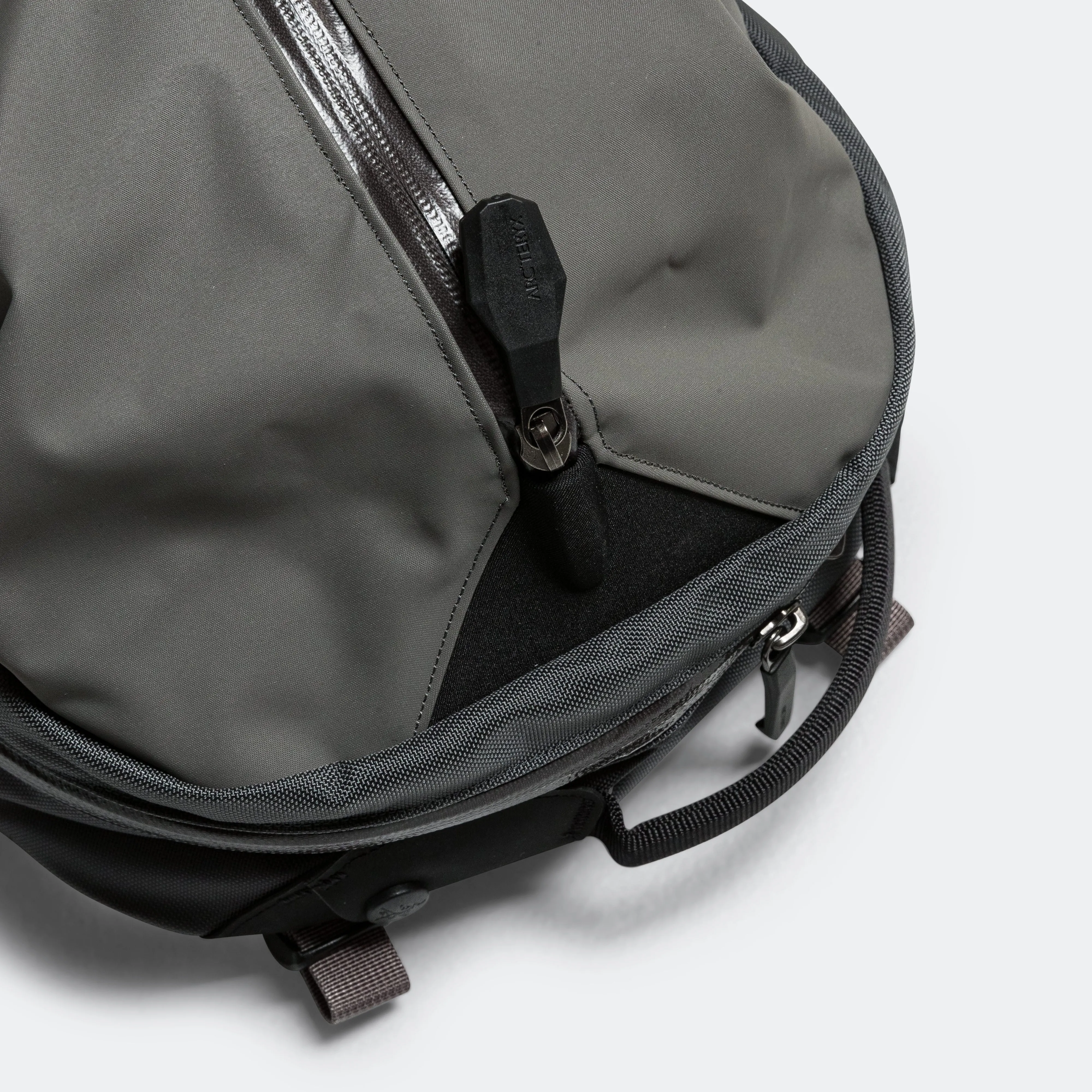 Arro 22 Backpack - Cloud