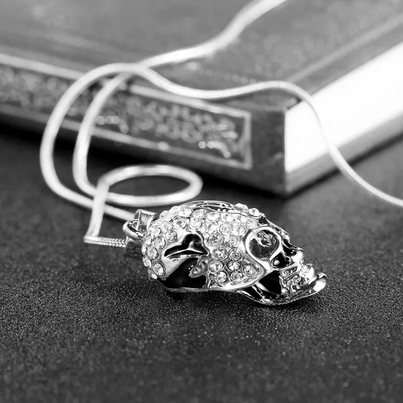 Gorgeous Crystal Skull skull Necklace