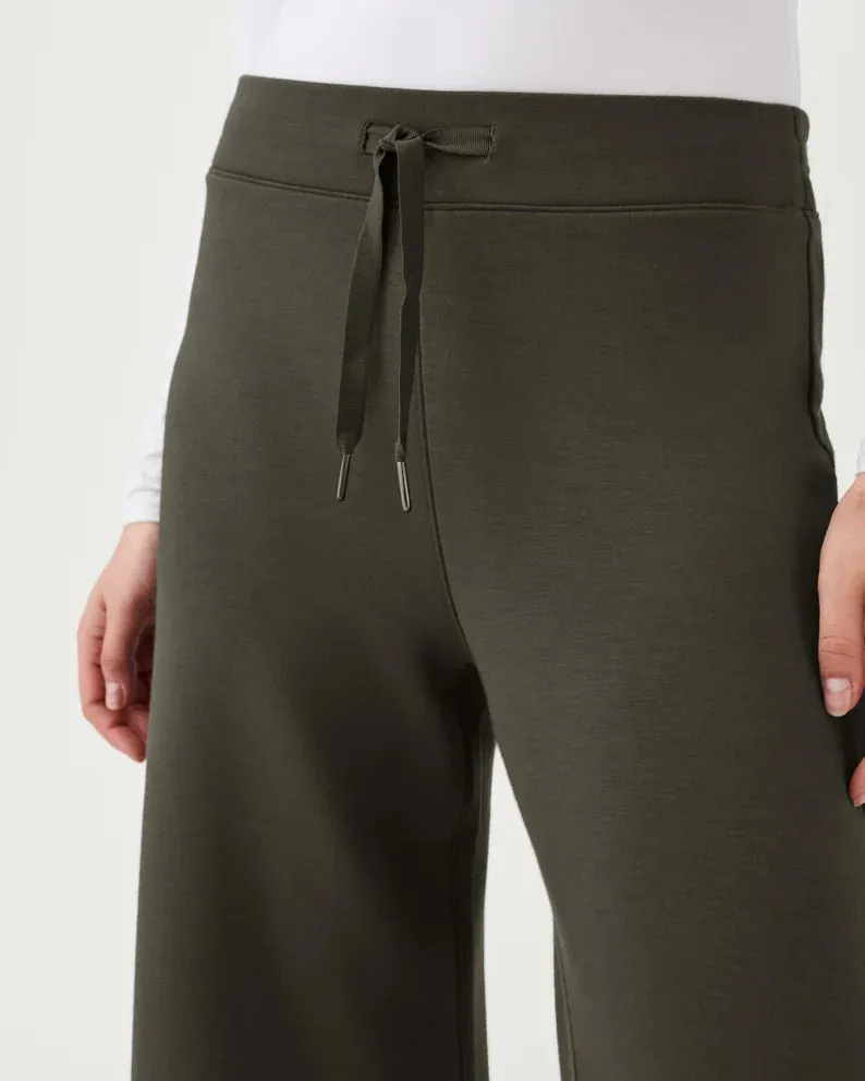 SPANX Air Essentials Wide Leg Pant