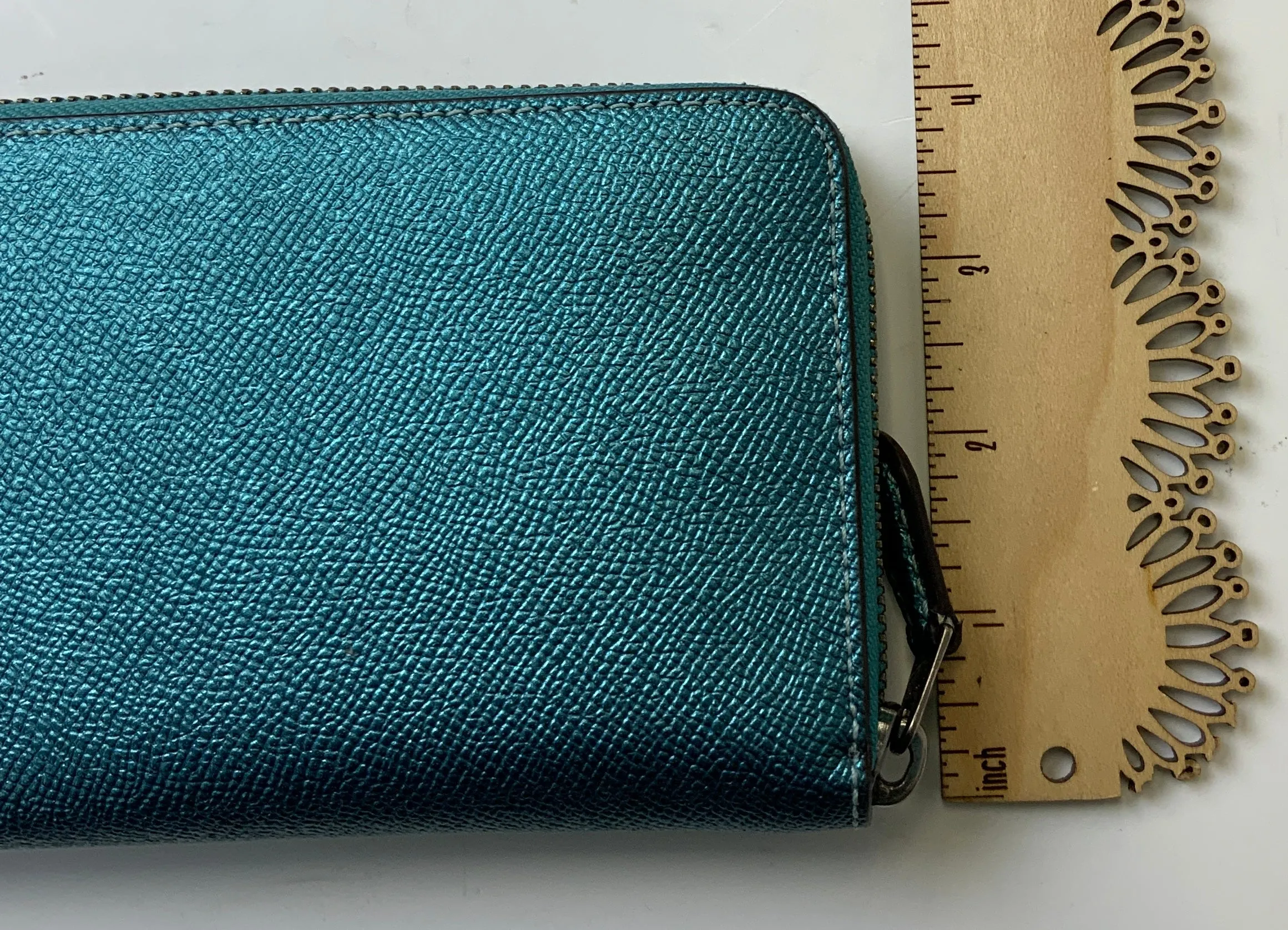 Wallet Designer By Coach  Size: Large